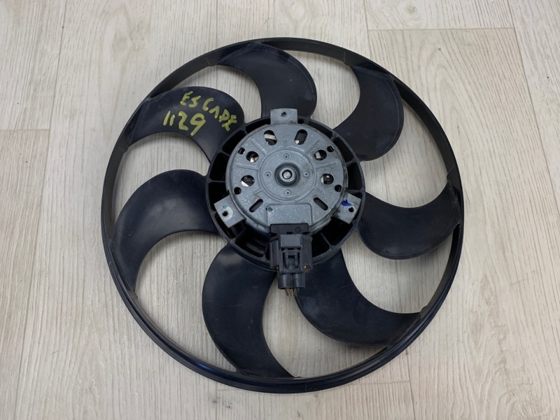 Вентилятор основного радиатора ESCAPE 12-19 2018 TM2 1.5 M9MA Вентилятор основного радиатора ESCAPE 12-19 2018 TM2 1.5 M9MA