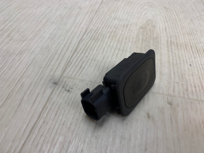 Кнопка открывания багажника наружная FORD ESCAPE 12-19 TM2 1.5 M9MA