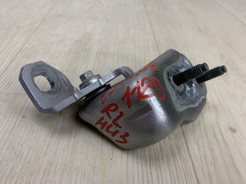 Петля двери нижняя задняя левая FORD ESCAPE 12-19 2018 TM2 1.5 M9MA CJ5Z-7826811-A Б/У