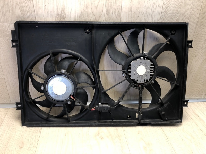 Диффузор вентилятора основного радиатора BEETLE 11-19 2012 5C1 CBTA 2.5L Диффузор вентилятора основного радиатора BEETLE 11-19 2012 5C1 CBTA 2.5L