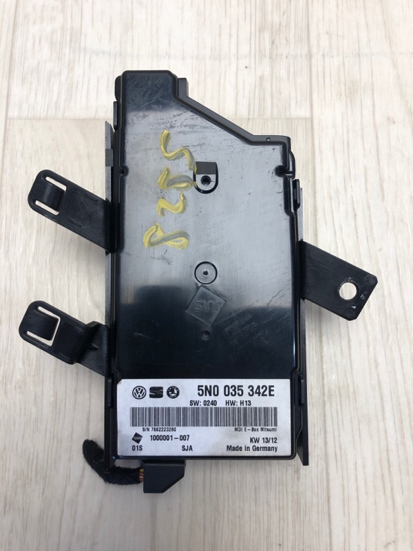 Блок управления мультимедиа VOLKSWAGEN BEETLE 11-19 2012 5C1 CBTA 2.5L 5N0 035 342 G Б/У