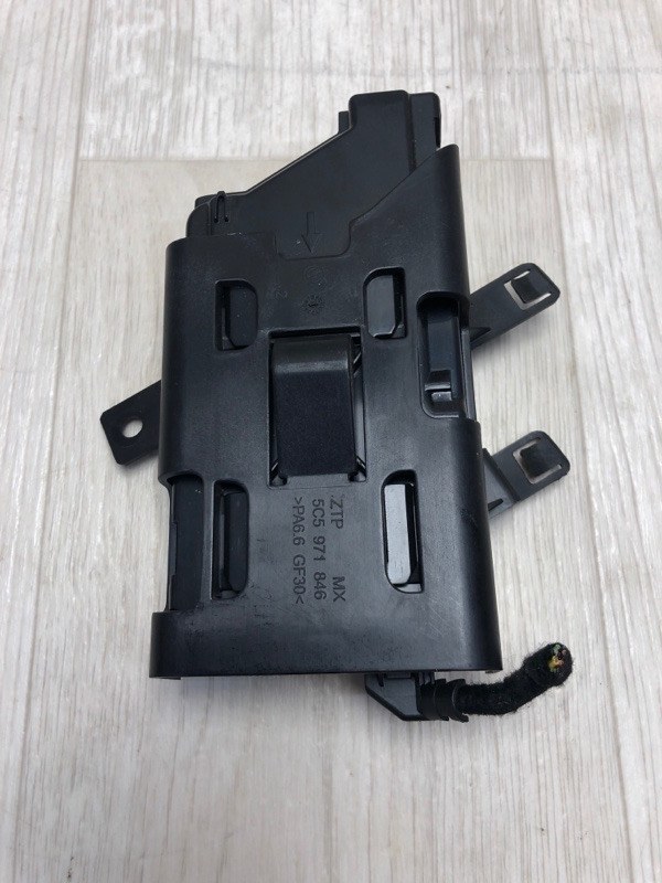 Блок управления мультимедиа BEETLE 11-19 2012 5C1 CBTA 2.5L