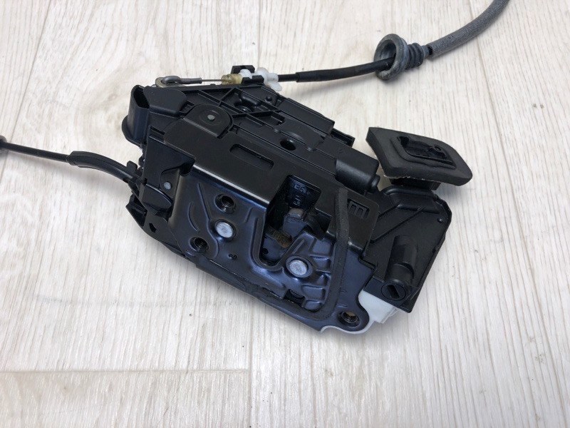 Замок двери передний правый BEETLE 11-19 2012 5C1 CBTA 2.5L