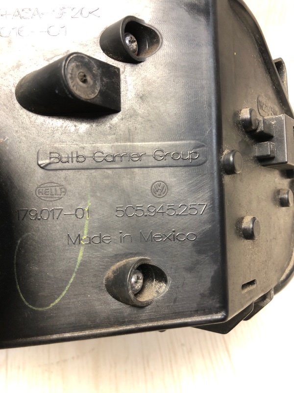 Фонарь наружный BEETLE 11-19 2012 5C1 CBTA 2.5L