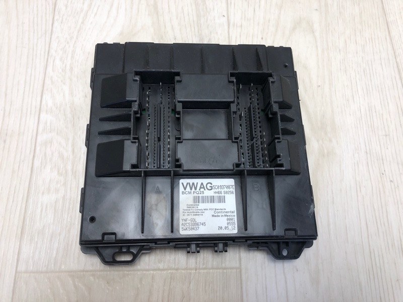 Блок электронный VOLKSWAGEN BEETLE 11-19 2012 5C1 CBTA 2.5L 5C5 937 087 E Z01 Б/У