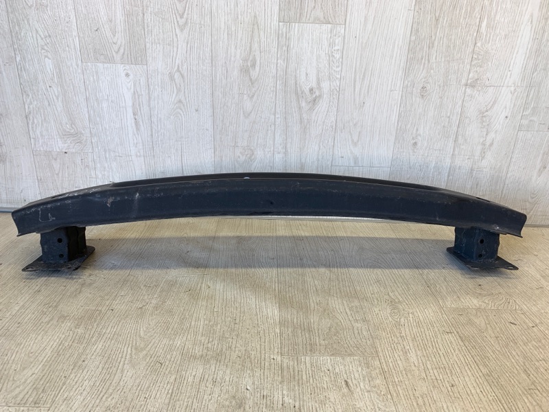 Усилитель заднего бампера VOLKSWAGEN PASSAT B7 11-15 A32 CBTA 2.5L