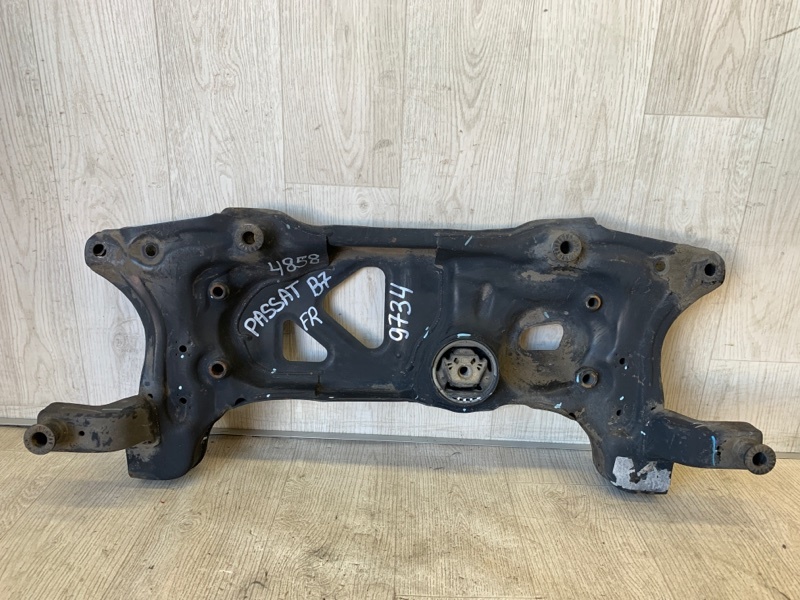 Балка передней подвески VOLKSWAGEN PASSAT B7 11-15 A32 CBTA 2.5L