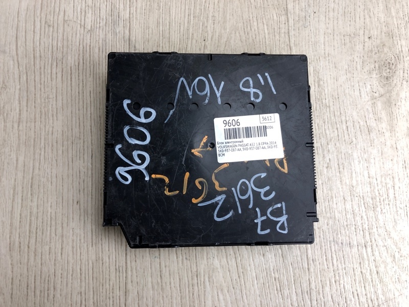 Блок комфорта VOLKSWAGEN PASSAT B7 11-15 A32 1.8 CPRA