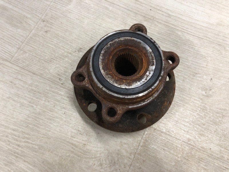 Ступица передняя VOLKSWAGEN PASSAT B7 11-15 A32 1.8 CPRA Ступица передняя VOLKSWAGEN PASSAT B7 11-15 A32 1.8 CPRA