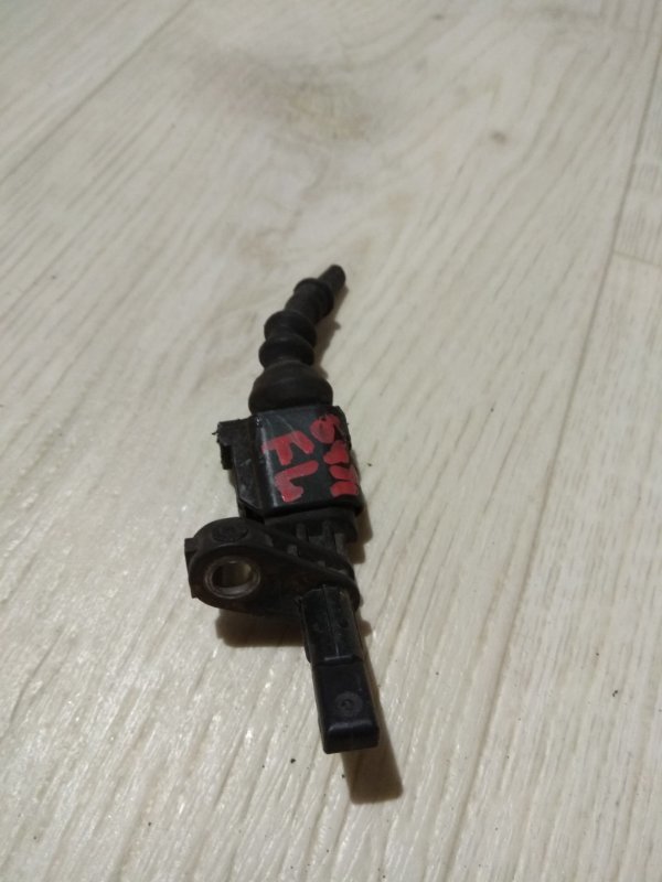 Датчик ABS передний левый VOLKSWAGEN JETTA USA 10-17 2011 162 CBTA 2.5L WHT 003 857 Б/У