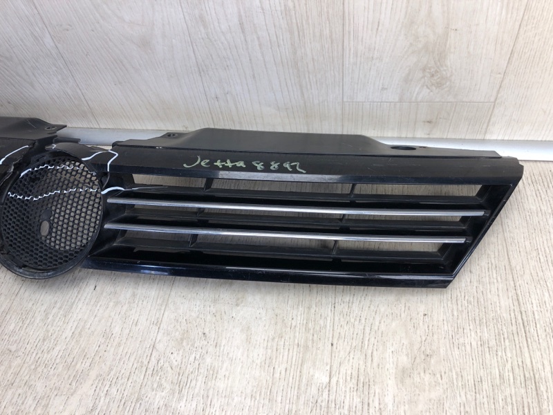 Решетка радиатора JETTA USA 10-17 2013 162 2.5 CBUA