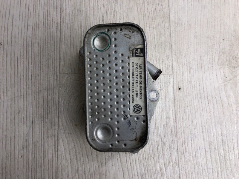 Теплообменник двигателя VOLKSWAGEN JETTA USA 10-17 162 2.5 CBUA Теплообменник двигателя VOLKSWAGEN JETTA USA 10-17 162 2.5 CBUA