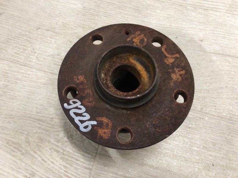 Ступица передняя VOLKSWAGEN JETTA USA 10-17 2011 162 2.5 CBUA 5K0 498 621 Б/У