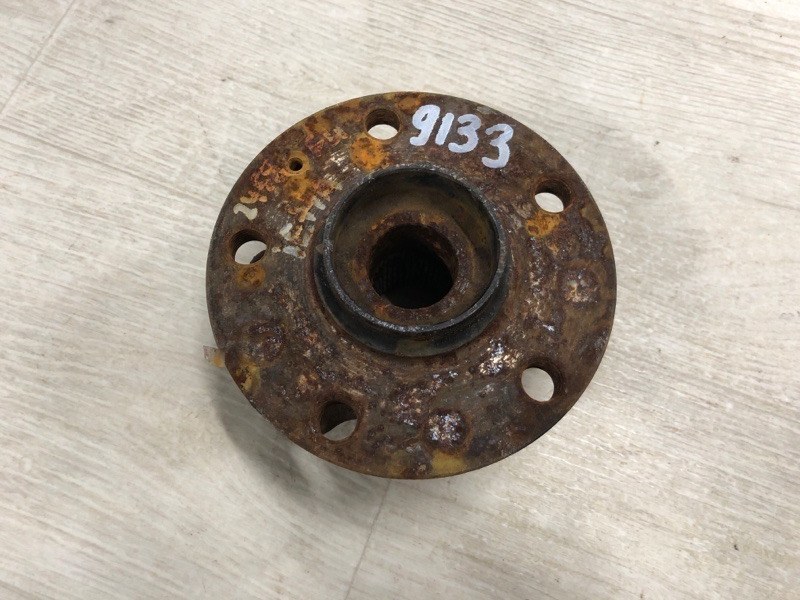 Ступица передняя VOLKSWAGEN JETTA USA 10-17 2012 162 2.5 CBUA 5K0 498 621 Б/У