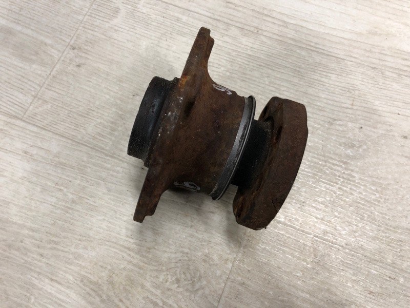 Ступица задняя JETTA USA 10-17 2012 162 2.5 CBUA