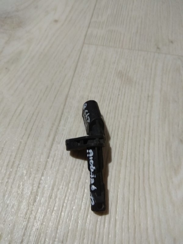 Датчик ABS задний левый VOLKSWAGEN JETTA USA 10-17 2012 162 2.5 CBUA WHT 003 859 Б/У