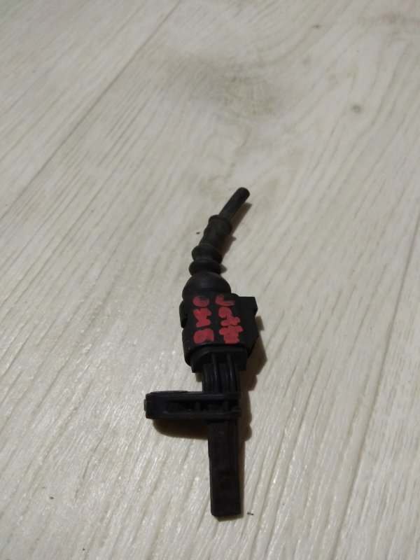 Датчик ABS передний правый JETTA USA 10-17 2013 162 2.0 CPLA