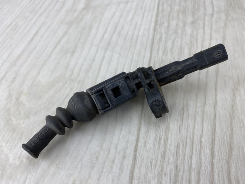 Датчик ABS задний правый JETTA USA 10-17 2016 162 1.4 CZTA