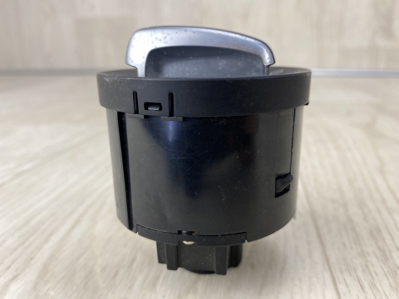 Блок управления освещением VOLKSWAGEN JETTA USA 10-17 162 1.4 CZTA