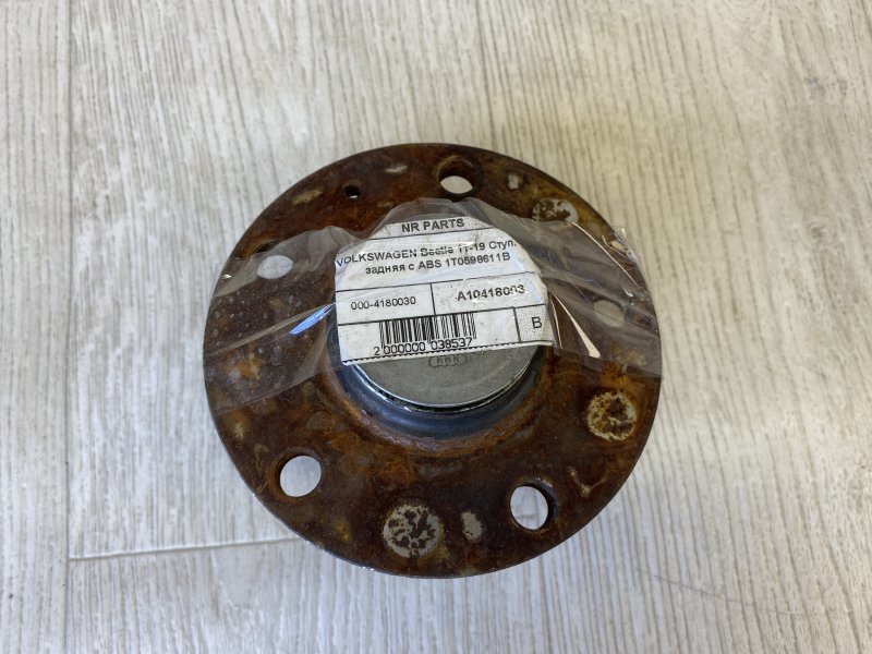 Ступица задняя VOLKSWAGEN BEETLE 11-19 2012 5C1 2.5 CBUA 1T0 598 611 B Б/У