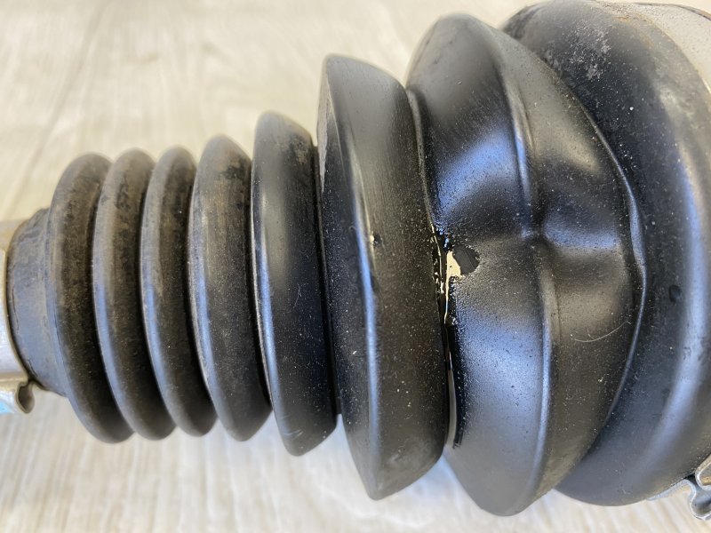 Привод передний передний левый BEETLE 11-19 2012 5C1 2.5 CBUA