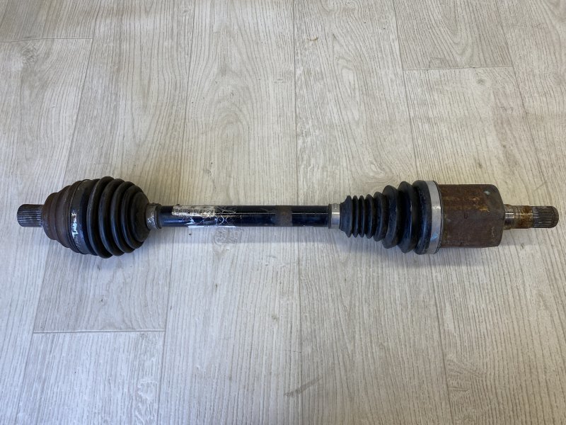 Привод передний передний левый BEETLE 11-19 2012 5C1 2.5 CBUA