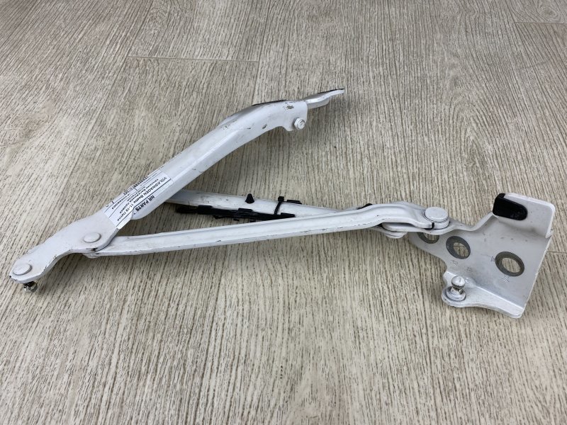 Петля крышки багажника левая VOLKSWAGEN BEETLE 11-19 5C1 2.5 CBUA