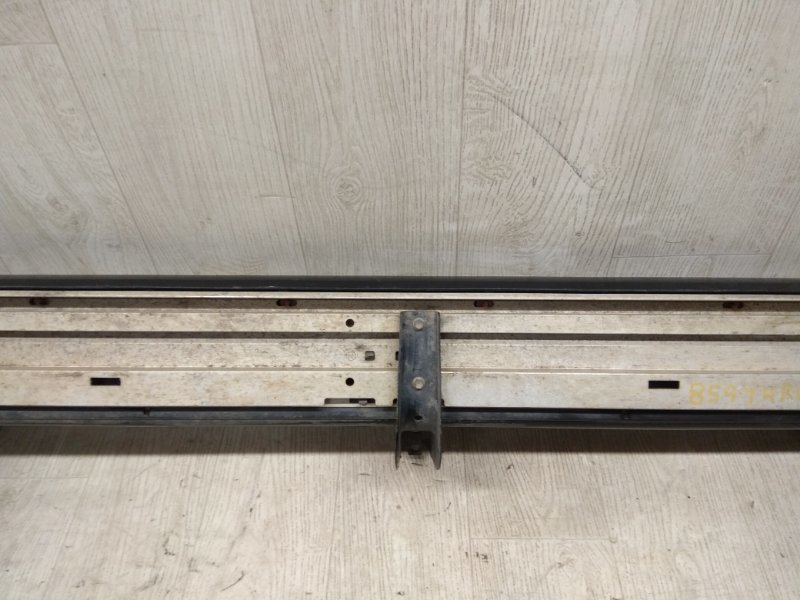 Подножка правая 4RUNNER 10-16 2016 GRN285 4.0 1GRFE