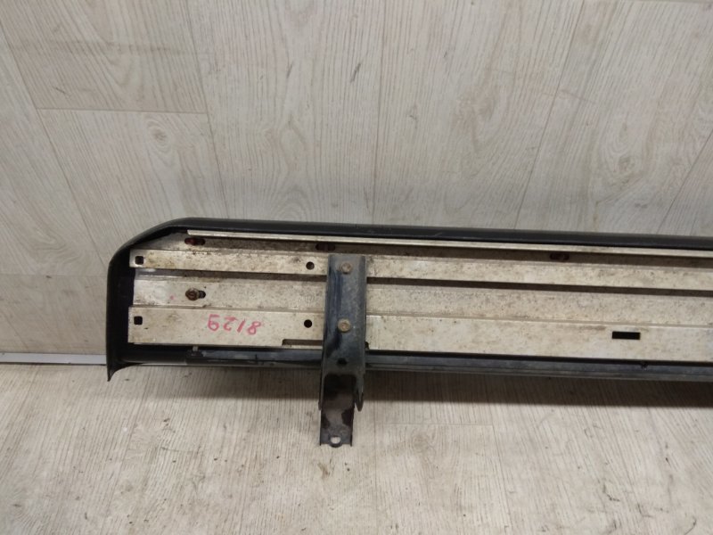 Подножка правая 4RUNNER 10-16 2016 GRN285 4.0 1GRFE