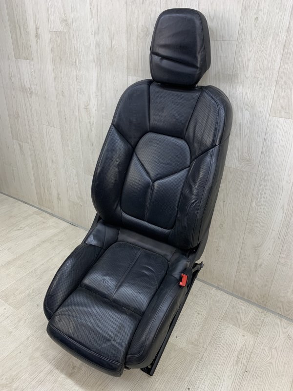 Сиденья комплект CAYENNE 10-18 2010 958 3.0 M06.EC