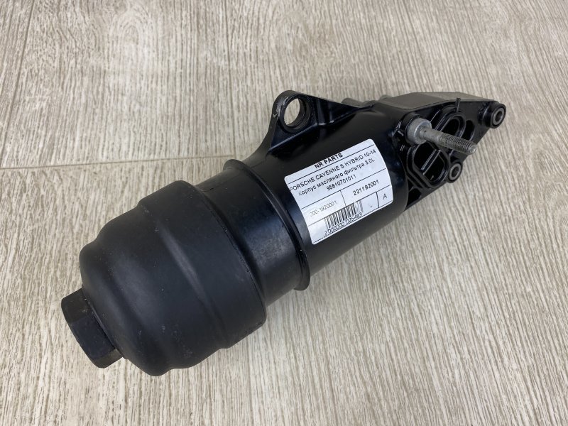 Запчасть корпус масляного фильтра PORSCHE CAYENNE 10-18 2010 958 3.0 M06.EC 958 107 010 11 Б/У Корпус масляного фильтра PORSCHE CAYENNE 10-18 2010 958 3.0 M06.EC 958 107 010 11 Б/У