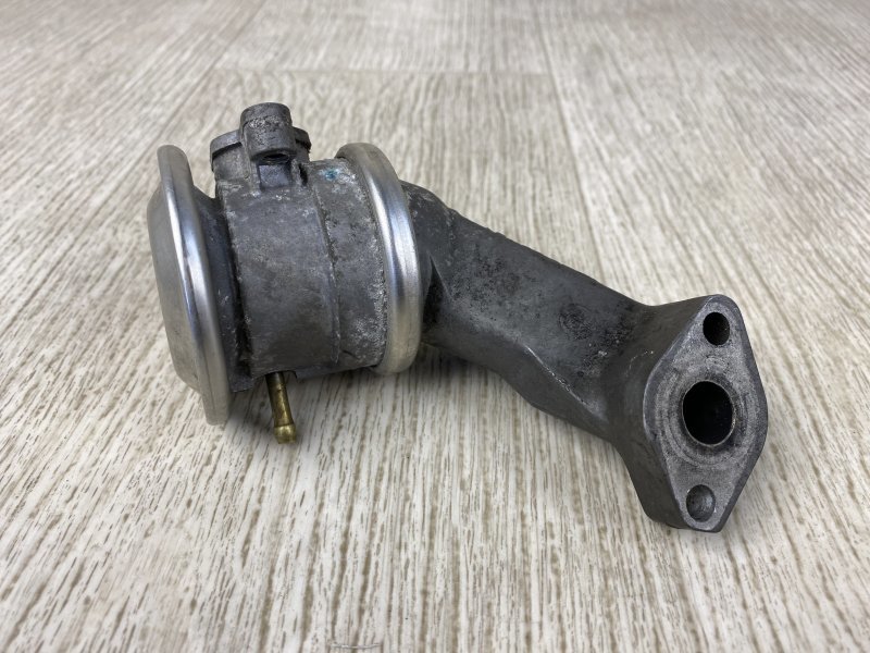 Клапан вентиляции картерных газов правый PORSCHE CAYENNE 10-18 2010 958 3.0 M06.EC 958 113 224 02 Б/У