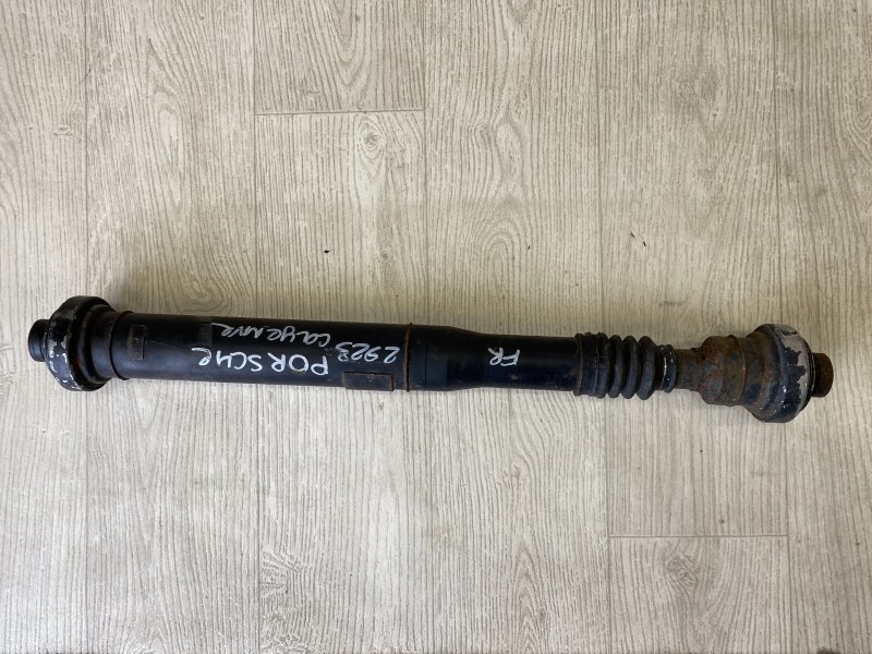 Карданный вал передний CAYENNE 10-18 2010 958 3.0 M06.EC