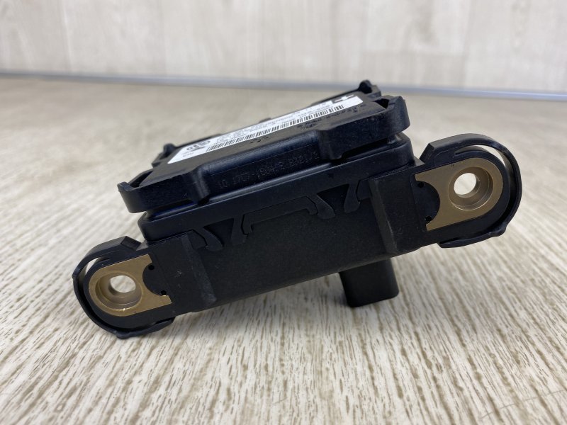 Датчик ускорения CAYENNE 10-18 2010 958 3.0 M06.EC