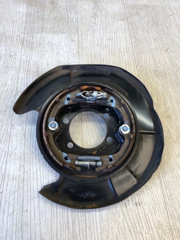 Тормозной механизм правый NISSAN PATHFINDER R52 12-21 2016 R52 3.5 VQ35DD 44000-3JA0D Б/У