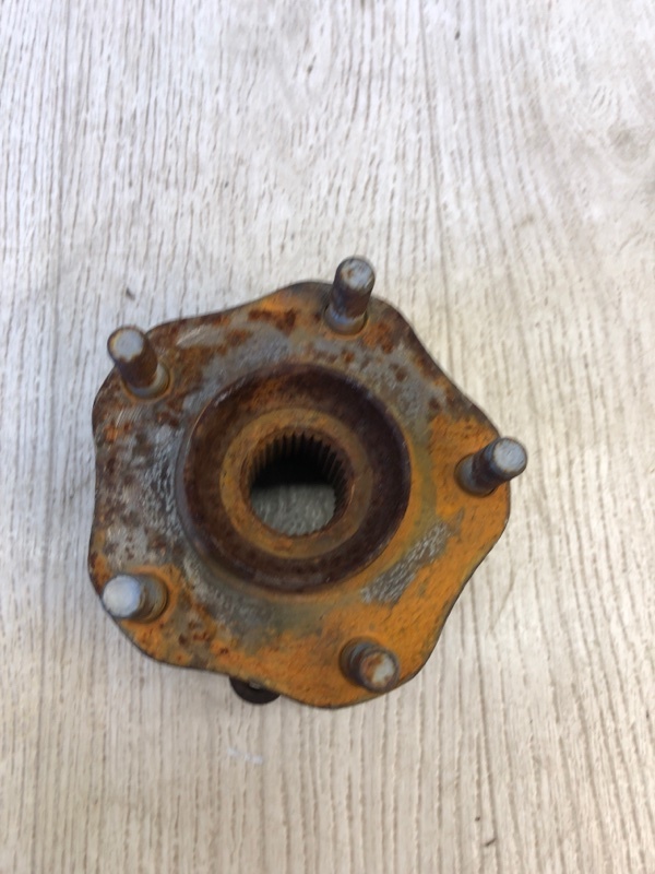 Ступица передняя NISSAN PATHFINDER R52 12-21 2016 R52 3.5 VQ35DD 40202-3JA1A Б/У