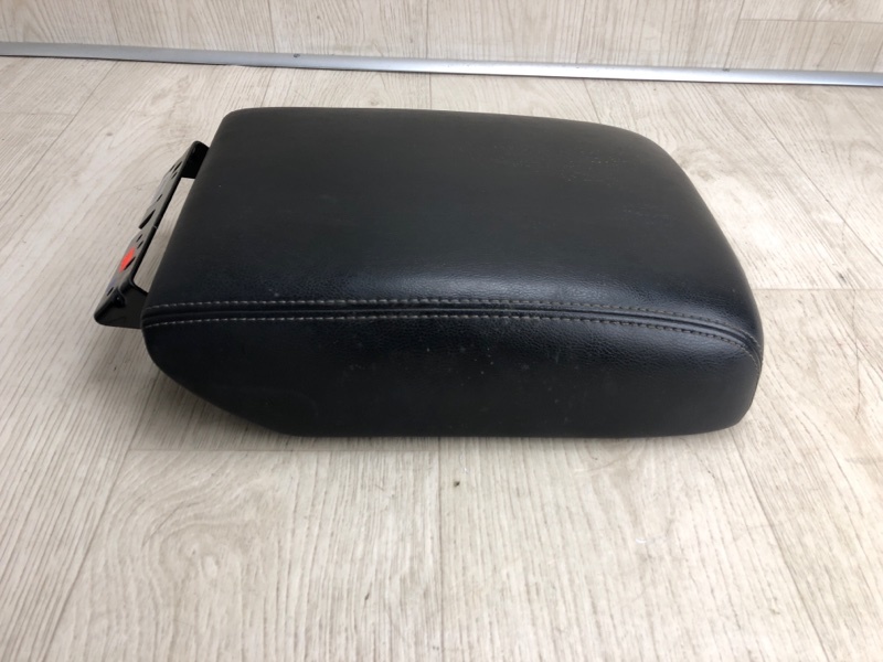 Подлокотник NISSAN PATHFINDER R52 12-21 R52 3.5 VQ35DD