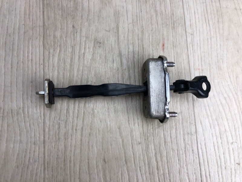 Запчасть ограничитель двери задний NISSAN PATHFINDER R52 12-21 2016 R52 3.5 VQ35DD 82430-3JA0A Б/У Ограничитель двери задний NISSAN PATHFINDER R52 12-21 2016 R52 3.5 VQ35DD 82430-3JA0A Б/У