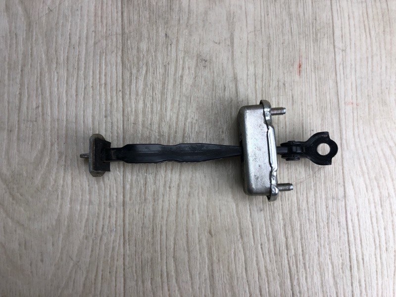 Ограничитель двери задний PATHFINDER R52 12-21 2016 R52 3.5 VQ35DD Ограничитель двери задний PATHFINDER R52 12-21 2016 R52 3.5 VQ35DD