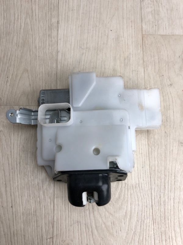 Замок крышки багажника NISSAN PATHFINDER R52 12-21 R52 3.5 VQ35DD