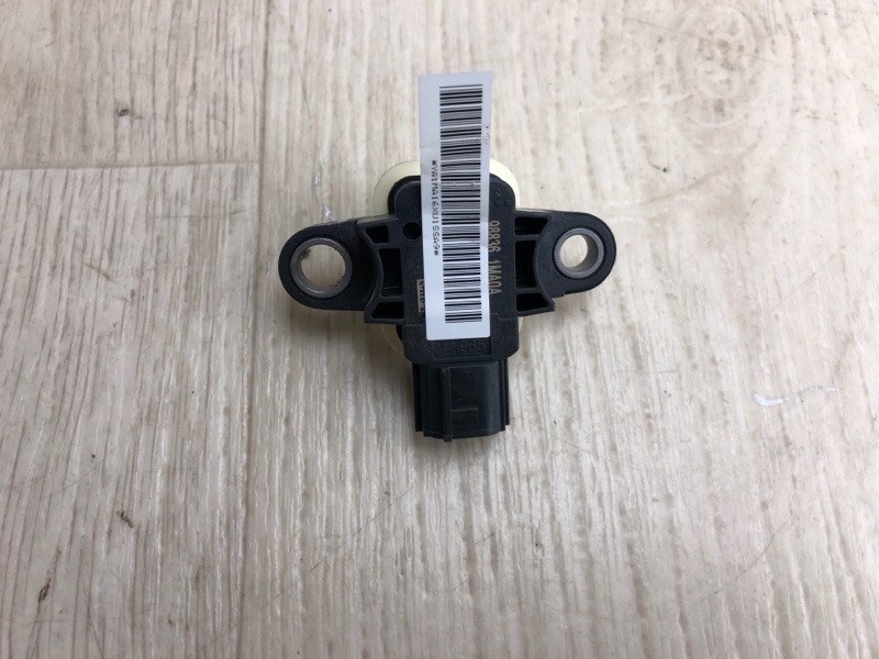 Датчик удара правый NISSAN PATHFINDER R52 12-21 2016 R52 3.5 VQ35DD 98836-1MA0A Б/У