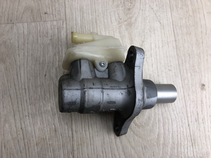 Главный тормозной цилиндр NISSAN PATHFINDER R52 12-21 R52 3.5 VQ35DD