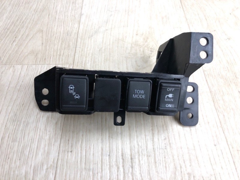 Запчасть блок кнопок торпедо NISSAN PATHFINDER R52 12-21 2016 R52 3.5 VQ35DD 68168-3JA0A Б/У Блок кнопок торпедо NISSAN PATHFINDER R52 12-21 2016 R52 3.5 VQ35DD 68168-3JA0A Б/У