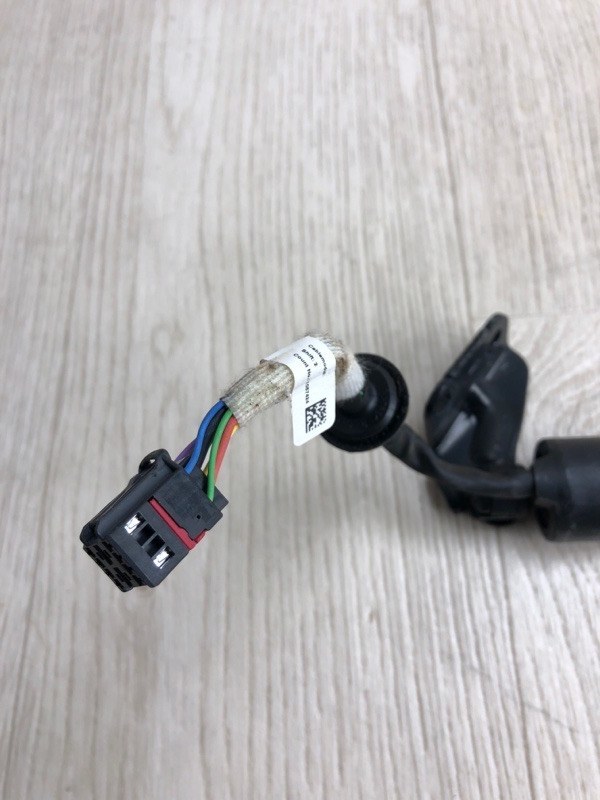 Амортизатор крышки багажника PATHFINDER R52 12-21 2016 R52 3.5 VQ35DD