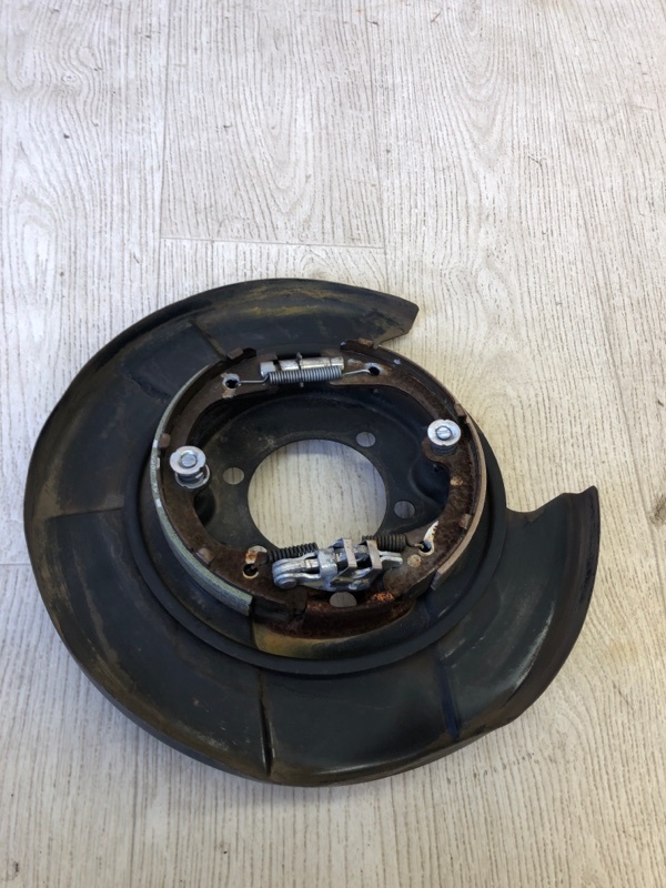 Тормозной механизм правый NISSAN PATHFINDER R52 12-21 2016 R52 3.5 VQ35DD 44000-3JA0D Б/У