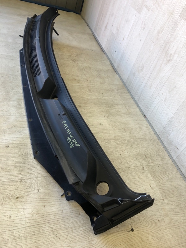 Пластик под лобовое стекло / Жабо NISSAN PATHFINDER R52 12-21 R52 3.5 VQ35DD