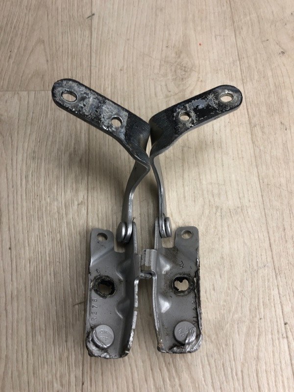 Петля крышки багажника PATHFINDER R52 12-21 2016 R52 3.5 VQ35DD Петля крышки багажника PATHFINDER R52 12-21 2016 R52 3.5 VQ35DD