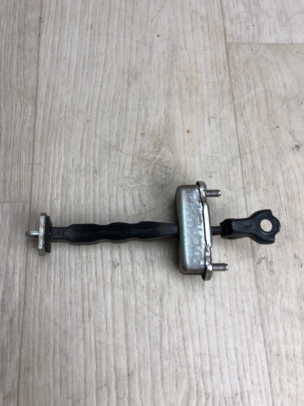 Ограничитель двери передний PATHFINDER R52 12-21 2016 R52 3.5 VQ35DD