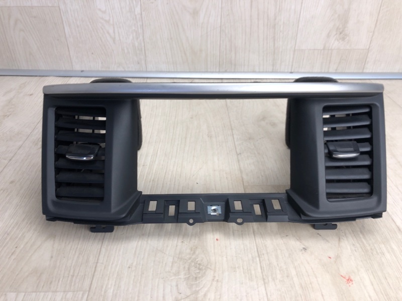 Накладка торпедо NISSAN PATHFINDER R52 12-21 2016 R52 3.5 VQ35DD 68270-9PE0A Б/У