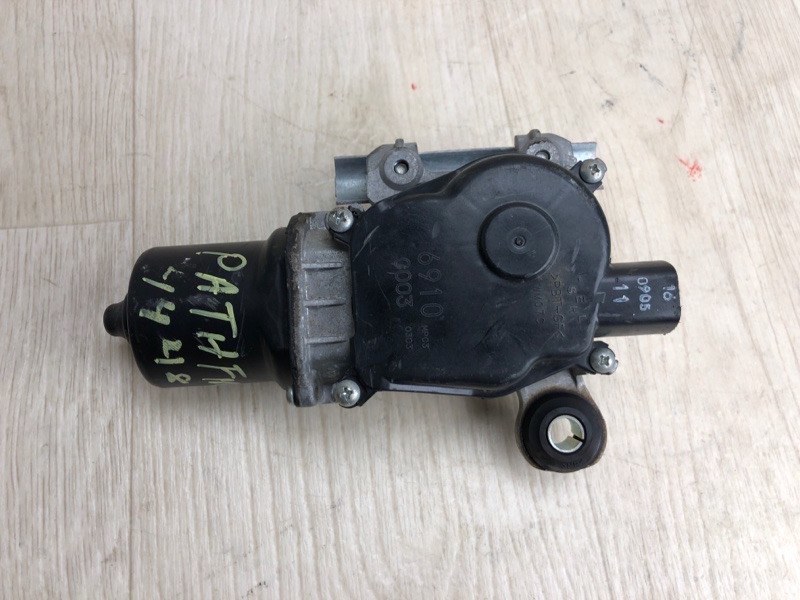 Моторчик стеклоочистителя передний NISSAN PATHFINDER R52 12-21 2016 R52 3.5 VQ35DD 28800-3JA5D Б/У